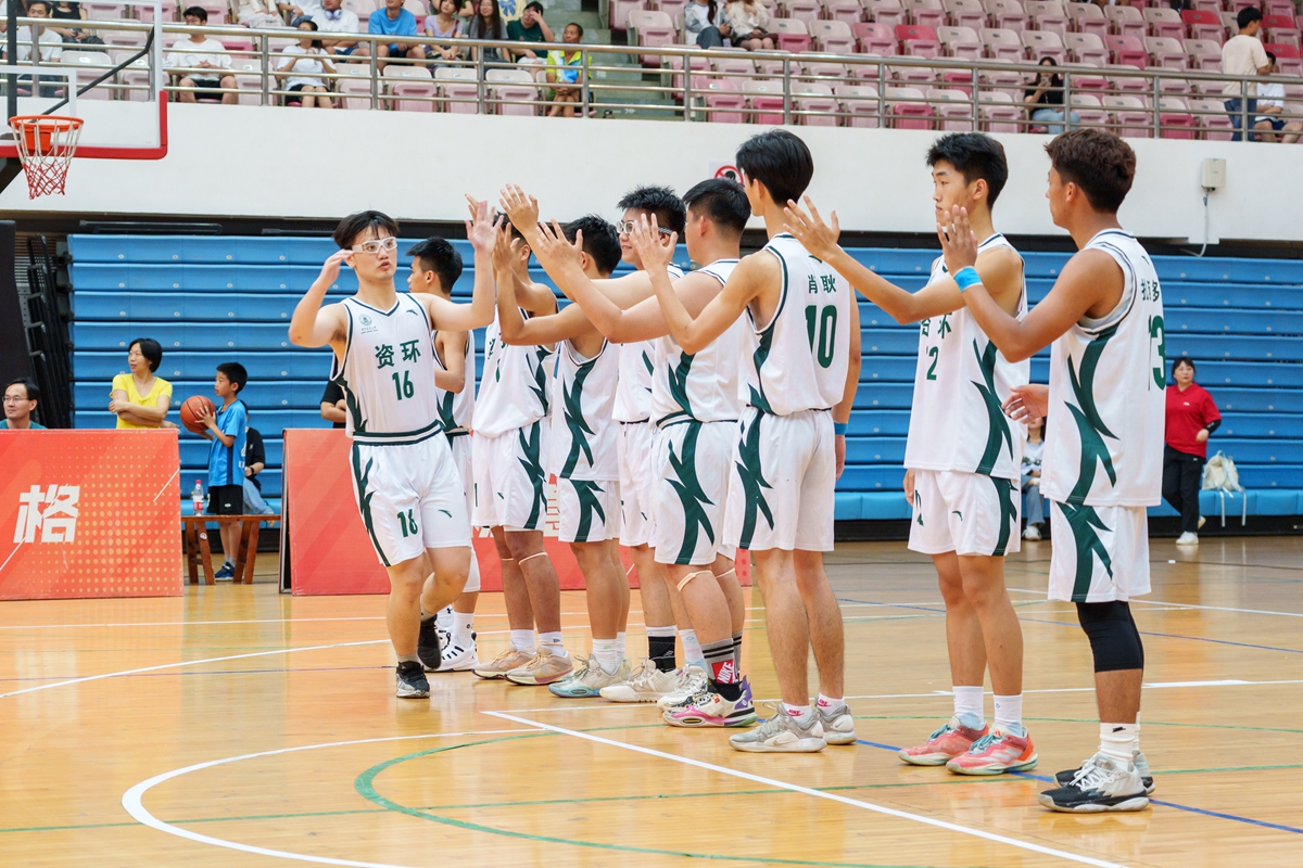 资环上场(学通社记者 韩鑫垚 摄) 资环上场(学通社记者 韩鑫垚 摄)